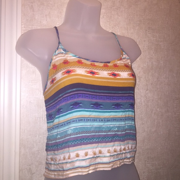 Crop top - Picture 3 of 4